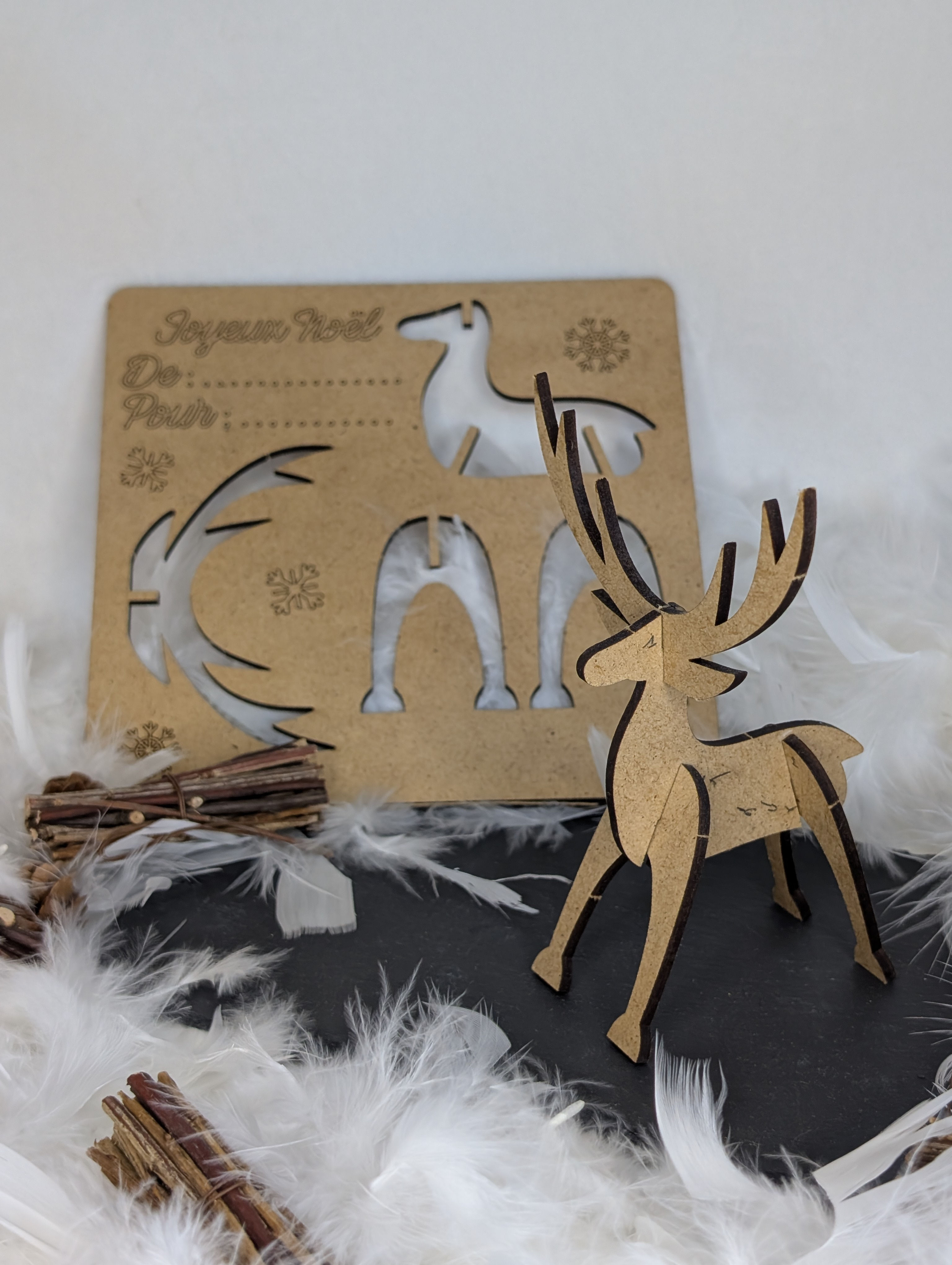 les-merveilles-de-nini-laser-decoupe-gravure-bois-noel-Plaquette-a-decouper-renne