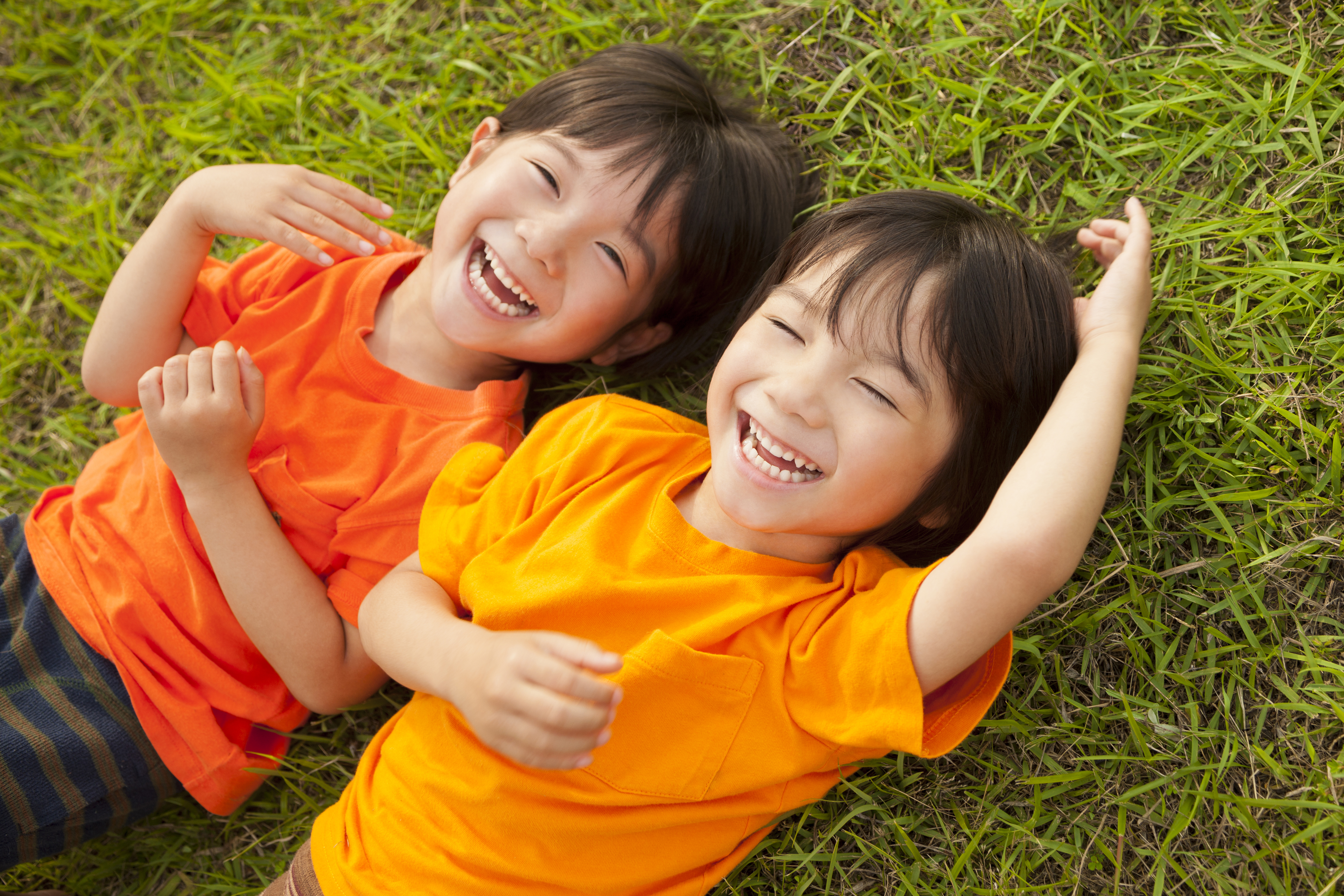 Happy Twins