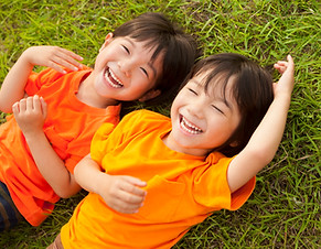 Happy Twins