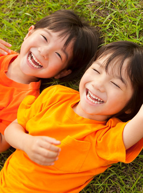Happy Twins