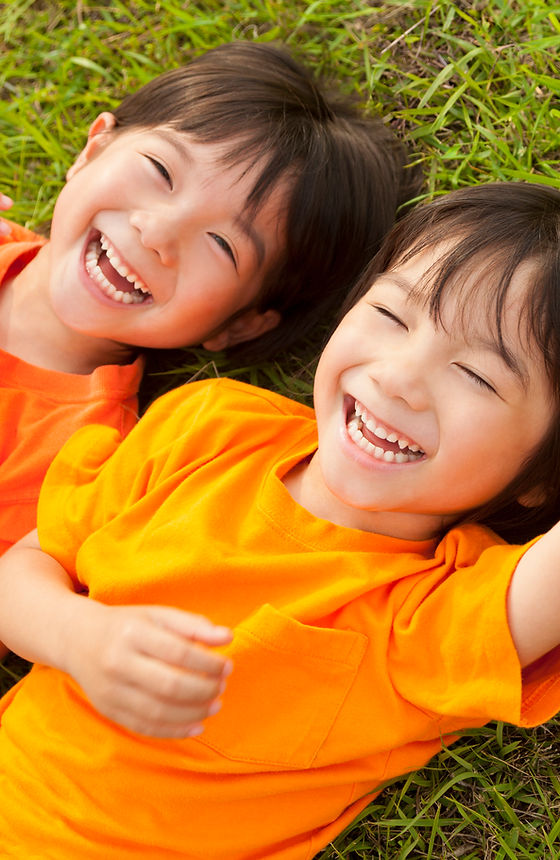 Happy Twins