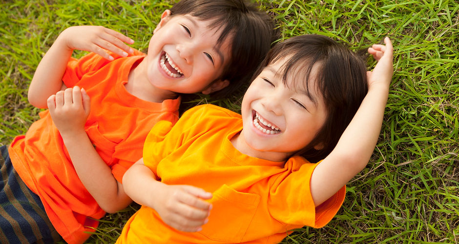 Happy Twins
