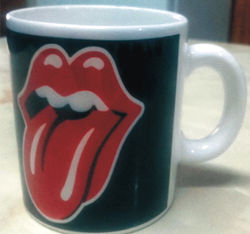 taza de los rolling stone