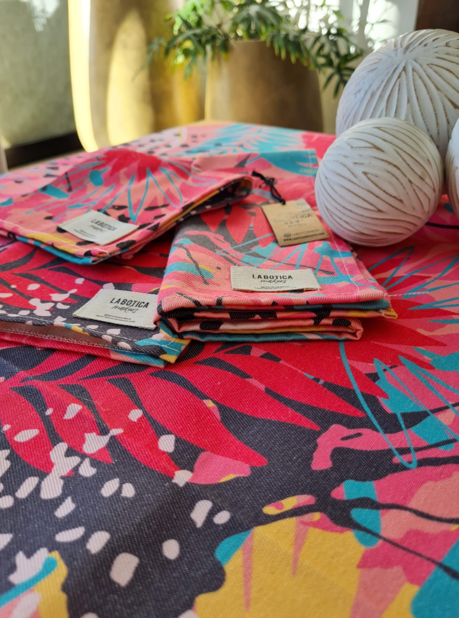 Thumbnail: Mantel Cancun Rosa - Tablecloth