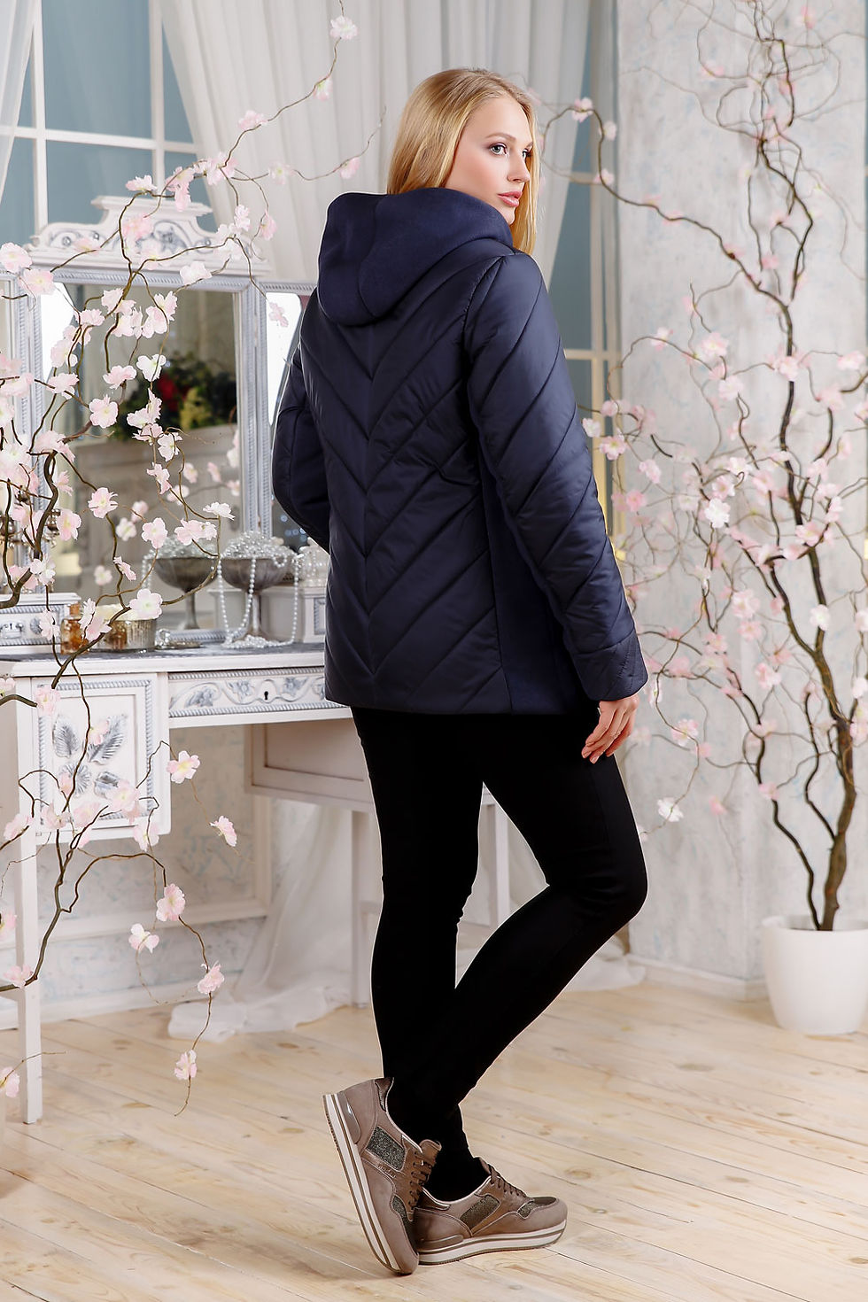 Миниатюра: Куртка женская В-1107 Лаке