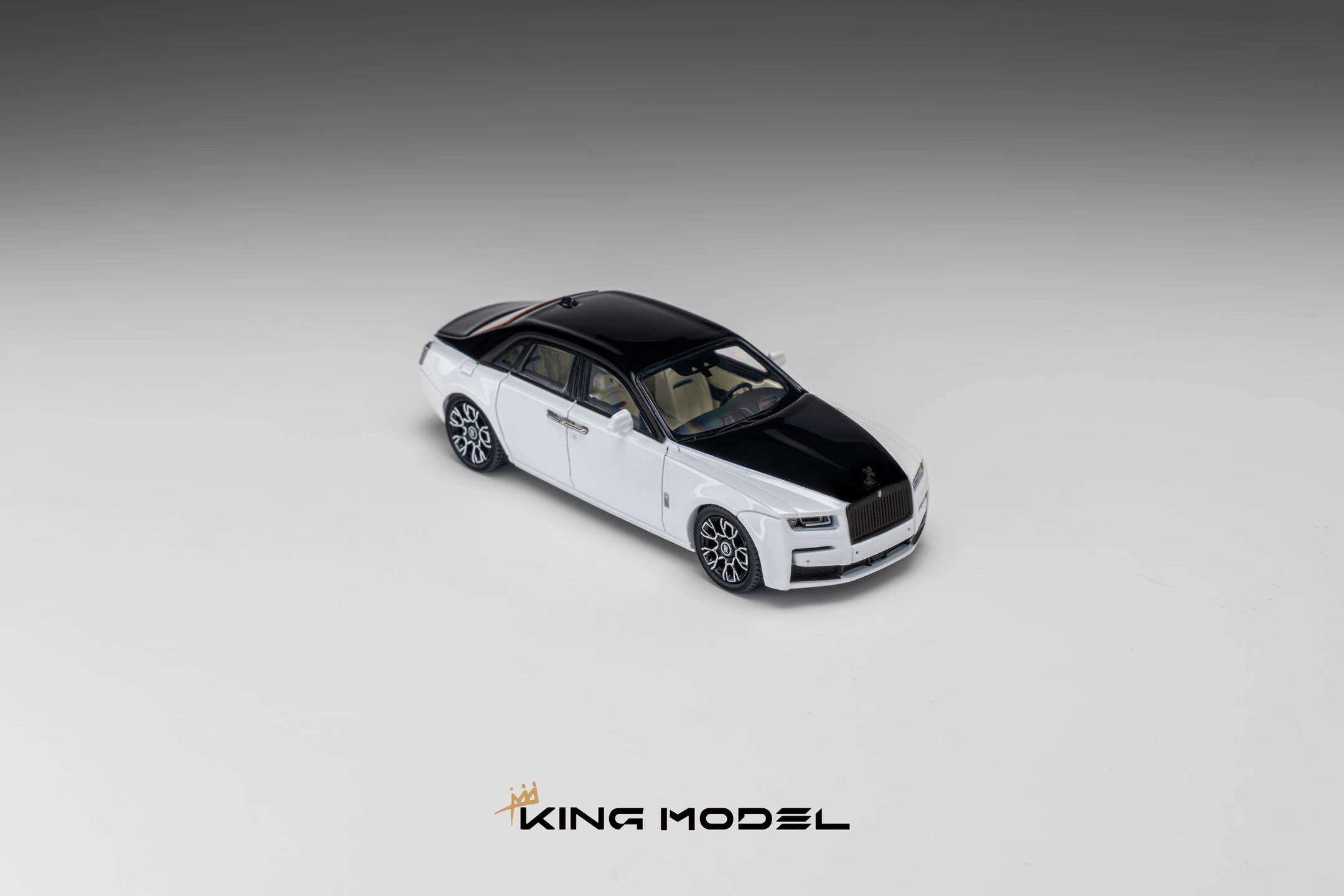 KING MODEL - Rolls-Royce Ghost - White and Black