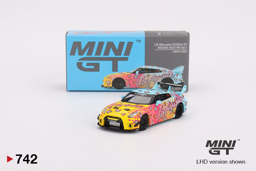 MiniGT - 742 (Blister Pack) LB-Silhouette Works GT Nissan 35GT-RR Ver.1