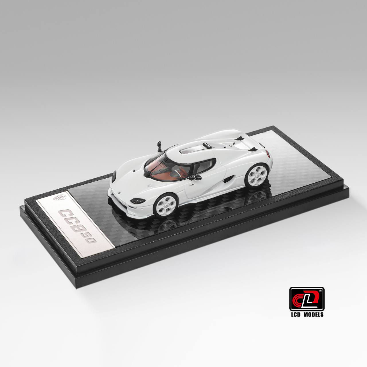 LCD - Koenigsegg CC850 White