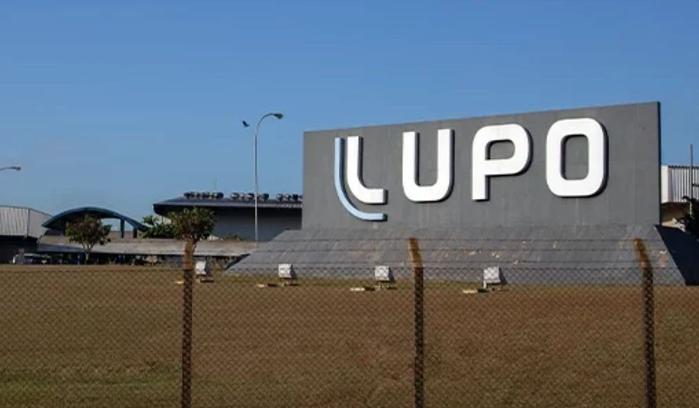 Fábrica da Lupo no Paraguai inaugurada em Ciudad del Este após alta de impostos no Brasil, destacando a estratégia da empresa para reduzir custos.