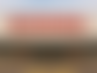 Interior de supermercado gaúcho com prateleiras parcialmente vazias representando queda no faturamento