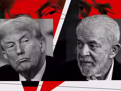 Lula assinando decreto no Palácio do Planalto sobre a Lei da Reciprocidade Comercial.