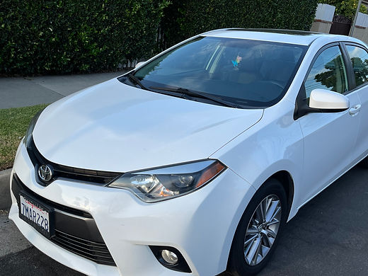2015 Toyota Corolla LE Premium photo 2
