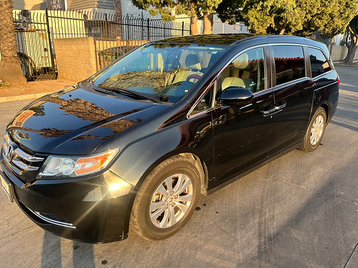 2016 Honda Odyssey EX Minivan photo 3
