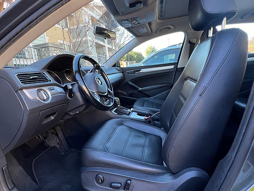 2019 Volkswagen Passat 2.0T Wolfsburg Edition photo 5