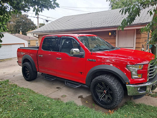 2015 Ford F150 SuperCrew Cab XL 4WD photo 2