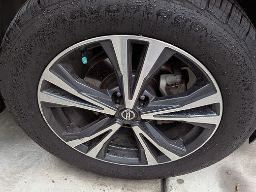 2020 Nissan Rogue SV photo 16