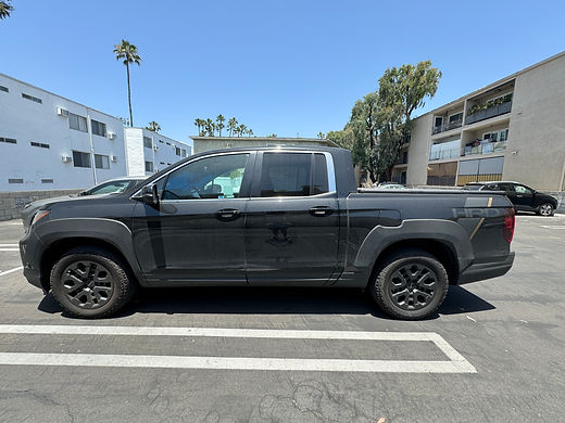 2023 Honda Ridgeline Black Edition photo 6