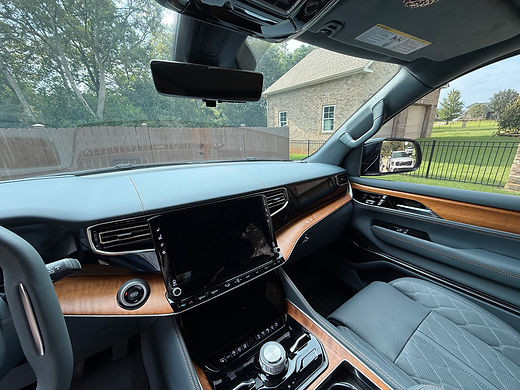 2024 Jeep Grand Wagoneer Series III photo 8