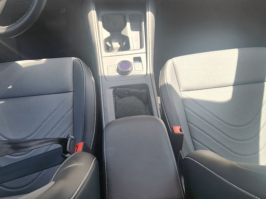 2025 Volkswagen Tiguan SE photo 13