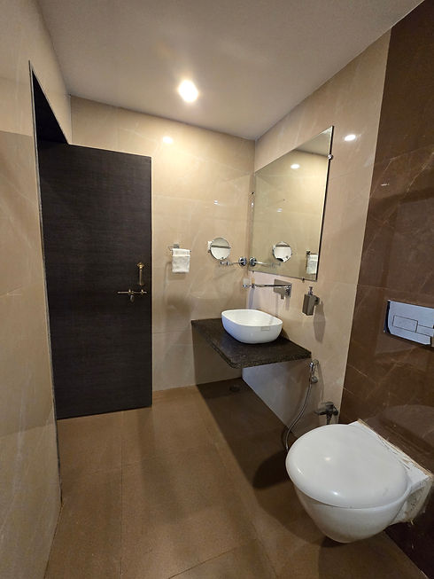 GrandCottage Bathroom.jpg