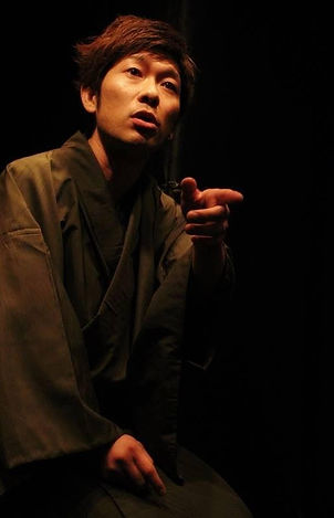 脚本・演出・俳優 大春ハルオの落語姿