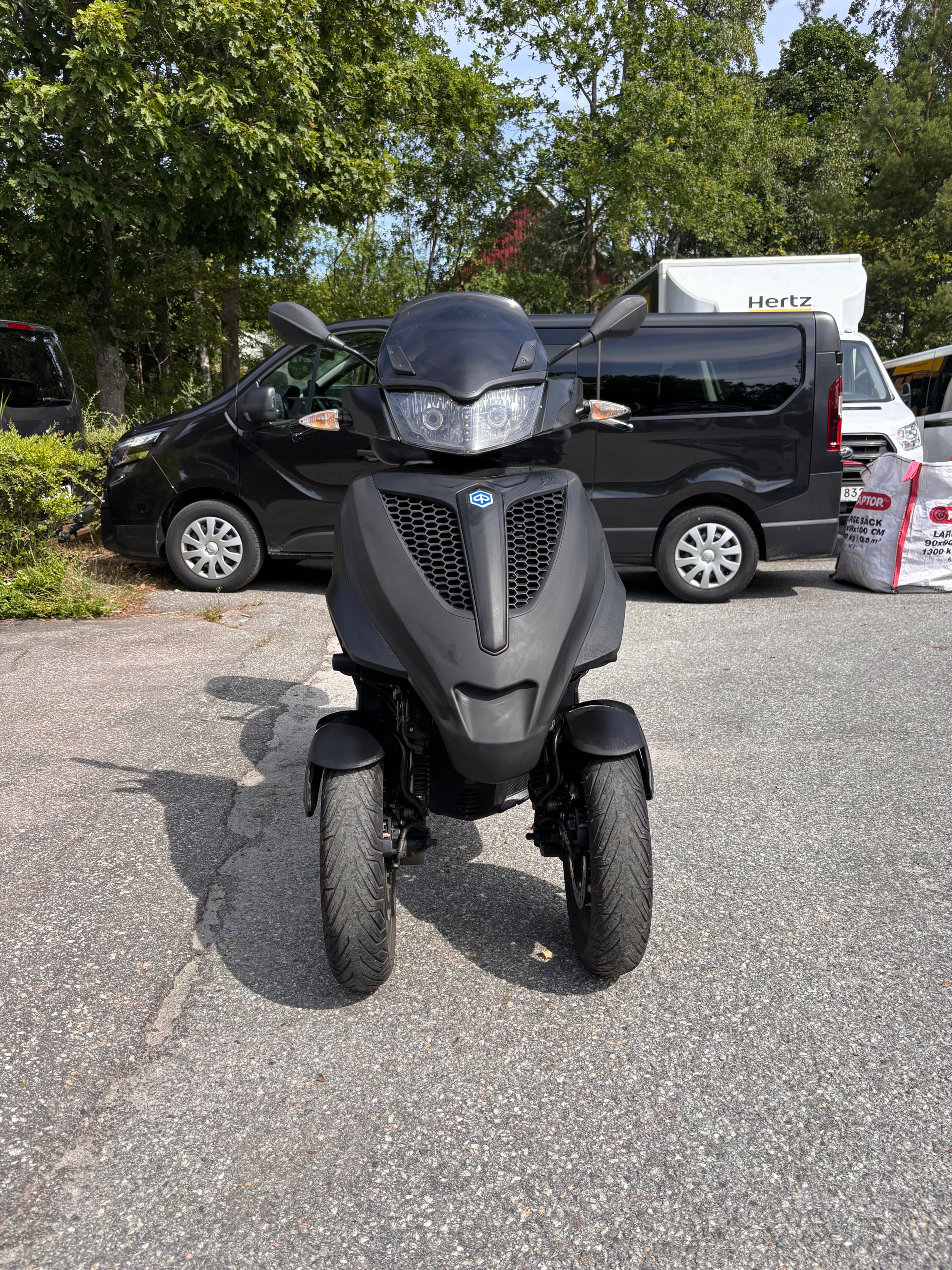 Piaggio MP3 300
