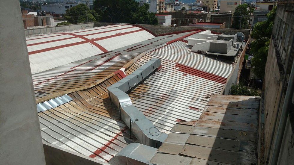 Inspección estructural de naves industriales posterior a un incendio, para determinar el grado de afectación de la estructura.