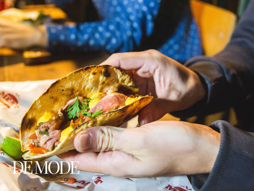 "THE WORLD'S BEST STREET FOODS - A GUIDE TO THE TASTIEST EATS": DE MODE GLOBAL