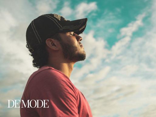 "THE IMPORTANCE OF MINDFULNESS - HOW TO LIVE IN THE PRESENT MOMENT": DE MODE GLOBAL