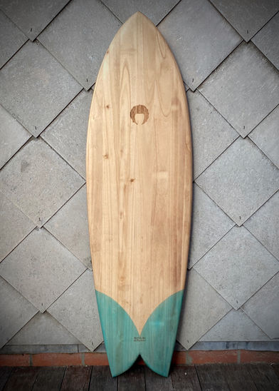 Standing Picture of the SINUM surfboards 6'2" SHOVEL fish surfboard