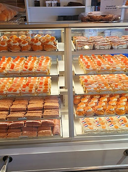 Oranje gebak_edited.jpg