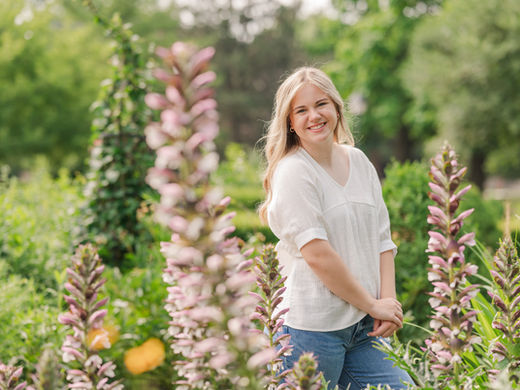 ELLA | HIGH SCHOOL SENIOR PORTRAITS | FRANKLIN PARK COLUMBUS OHIO