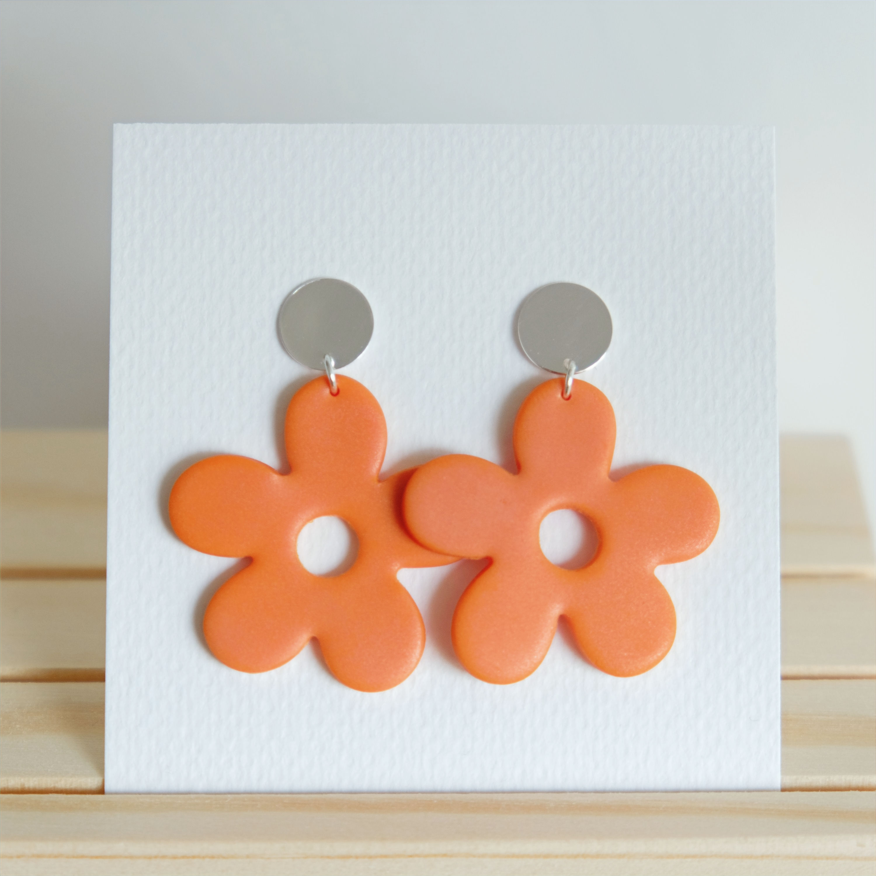 Boucles d'oreilles clous - Fleurs oranges