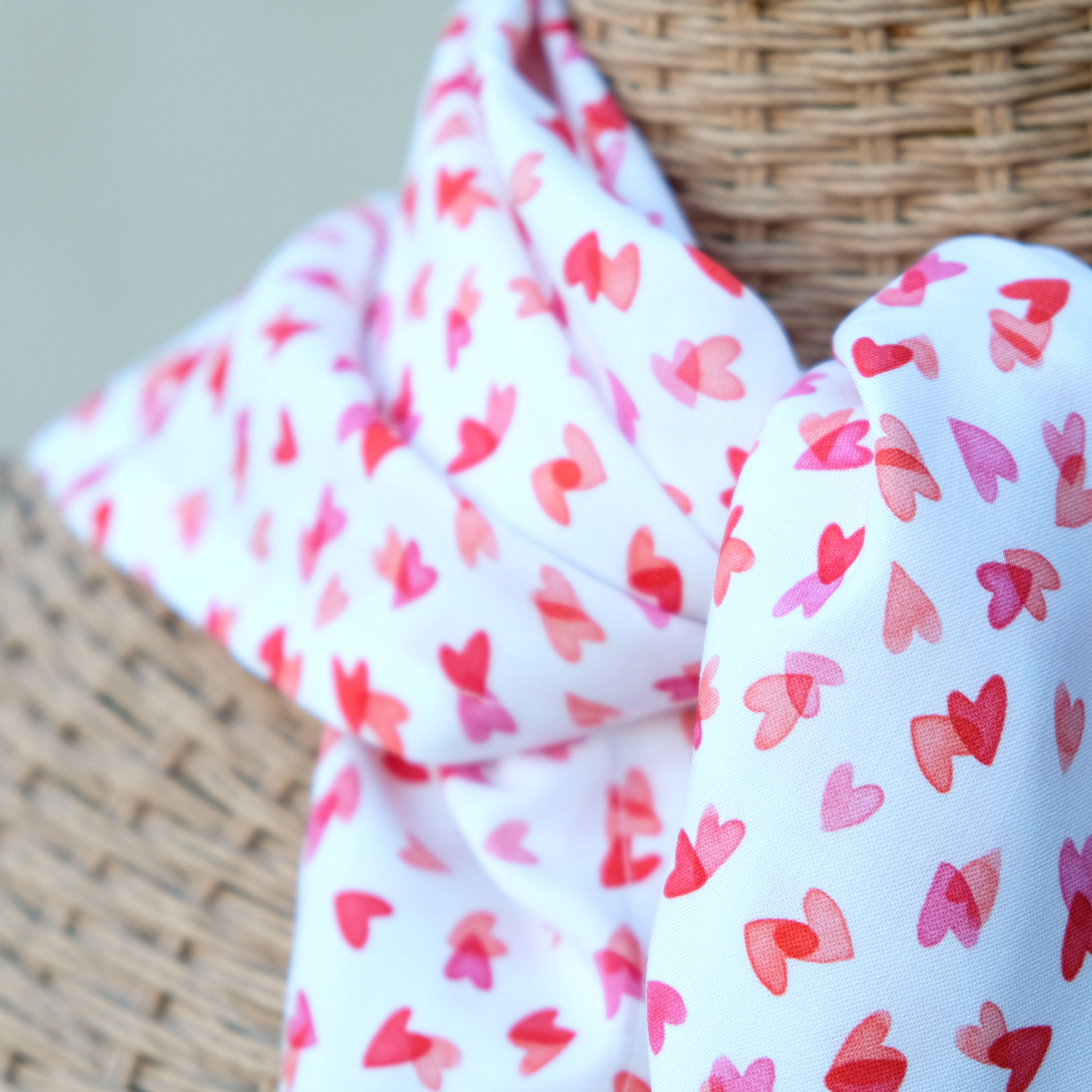Foulard en viscose - petits coeurs