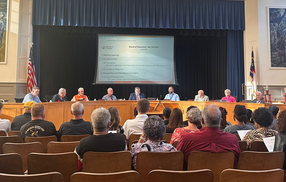 'Something is wrong,' school board discusses declining enrollment, Marion school, members speak out 