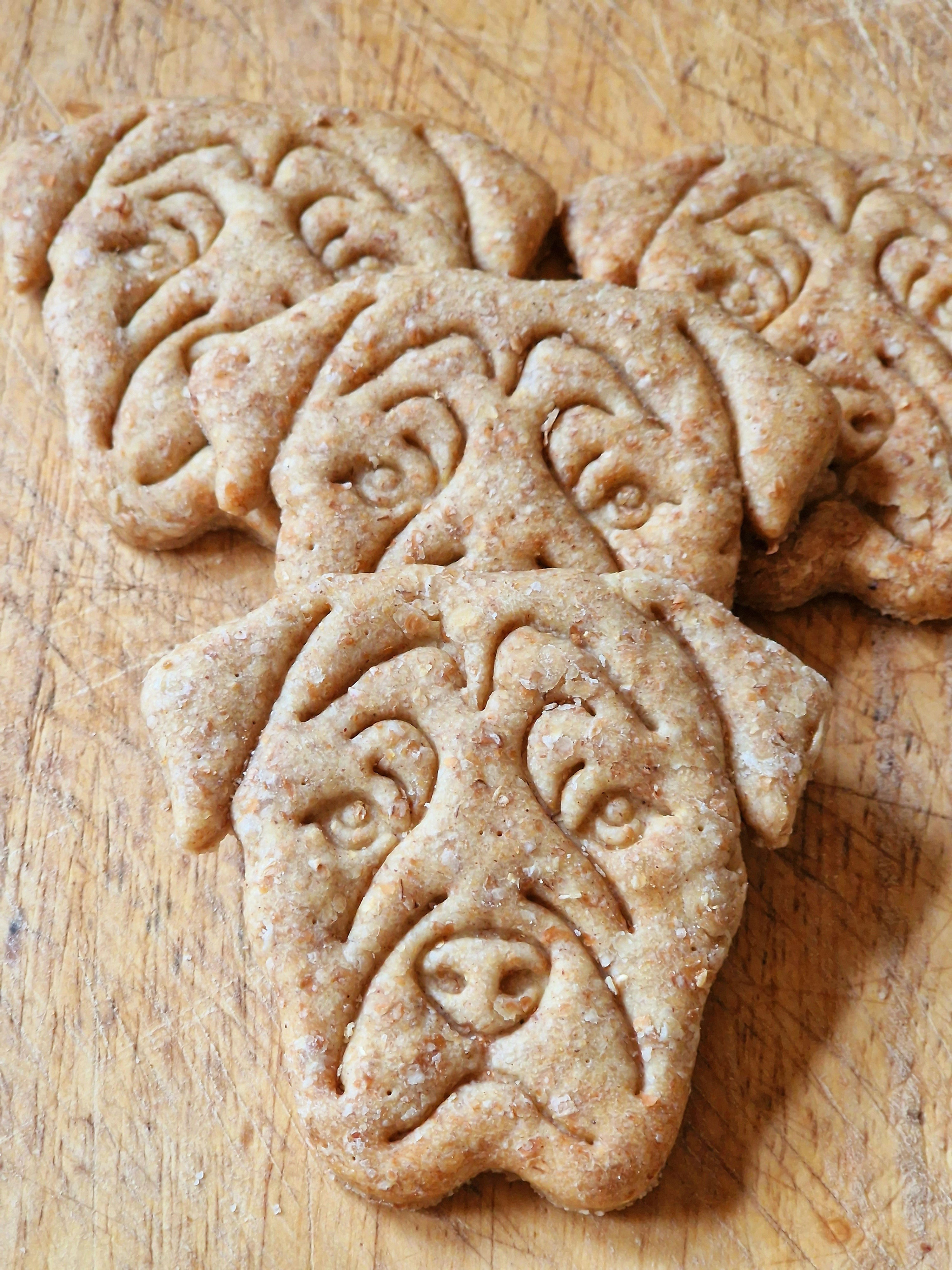 Plum & Cinnamon Rottweiler Biscuits