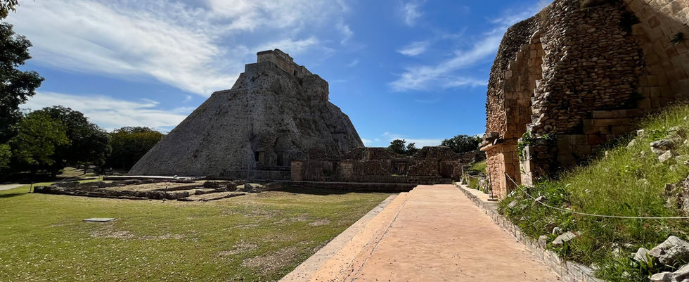 Sunny day in Uxmal