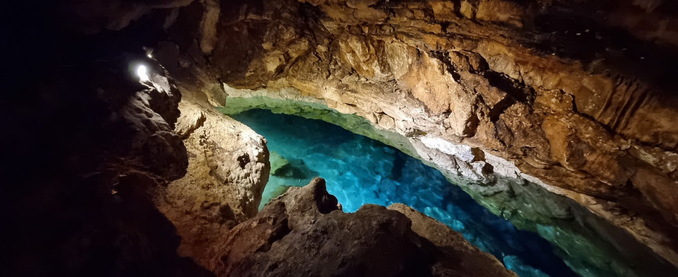 Small private cenote in a deep cave, Yucatán