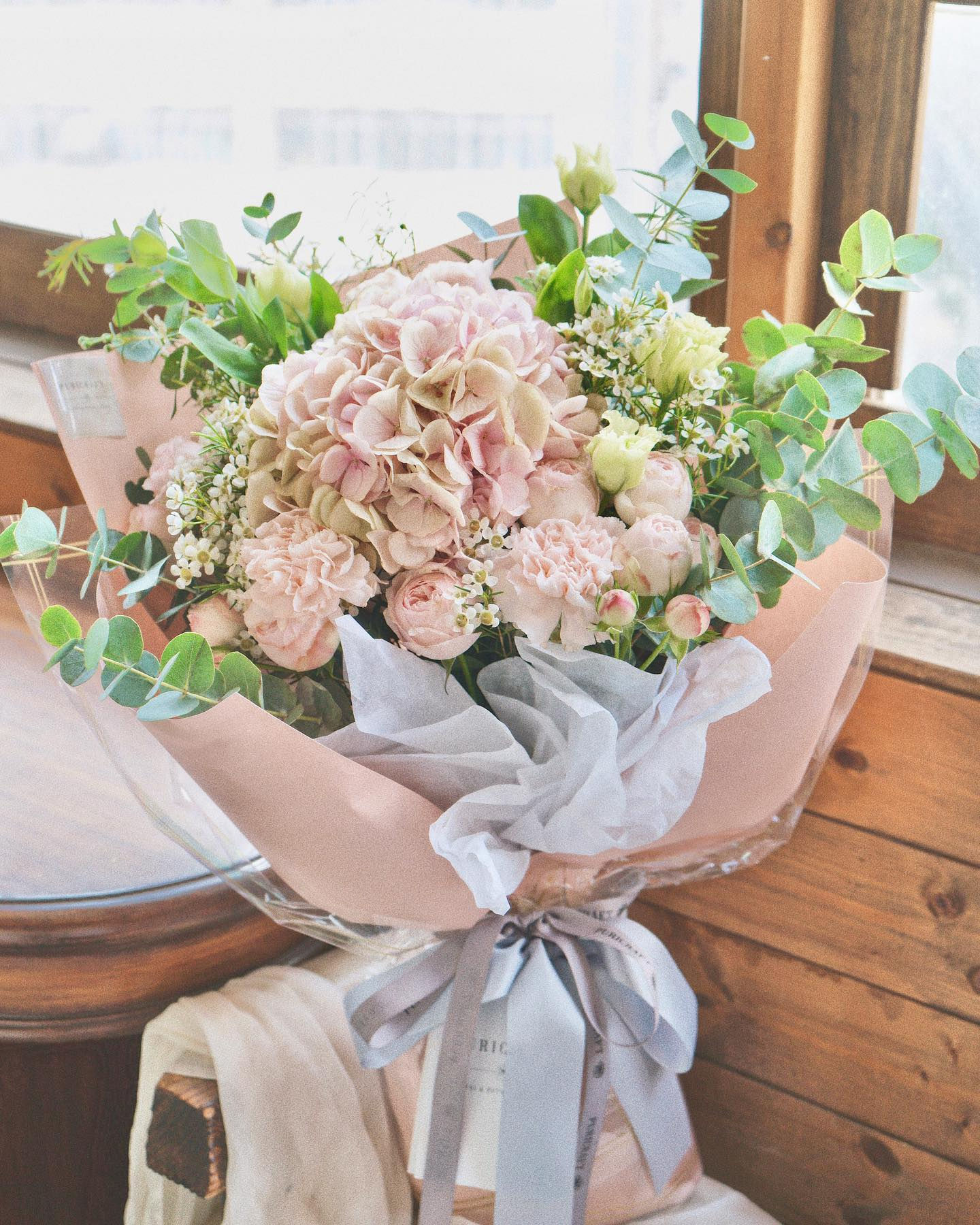 Baby pink hydrangeas, baby pink roses