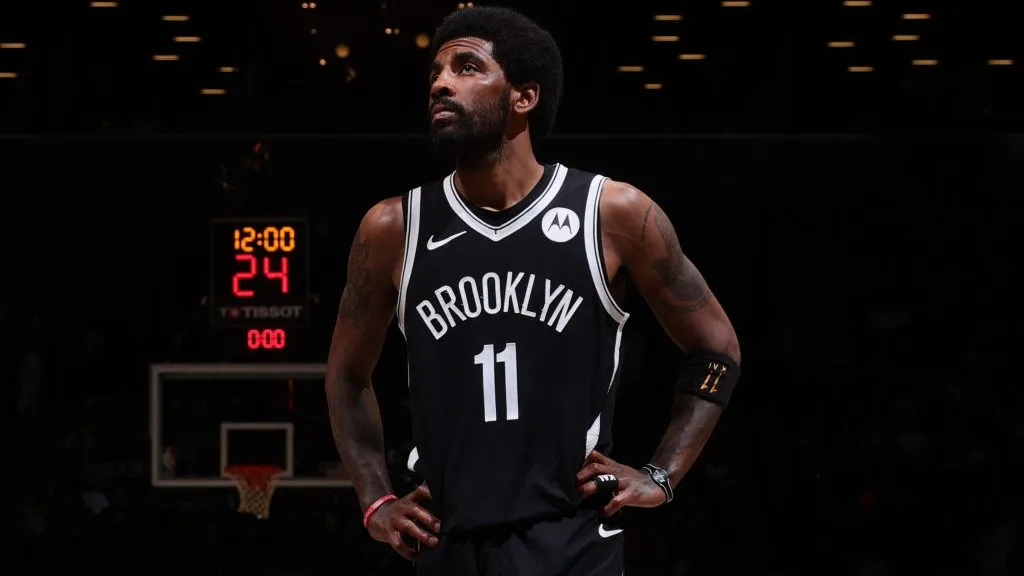NBA/籃網球星厄文因反猶太遭禁賽 歧視言論為何可撼動整個球壇?