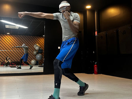 Le secret mental du shadow boxing : pourquoi 90% des boxeurs français le font mal