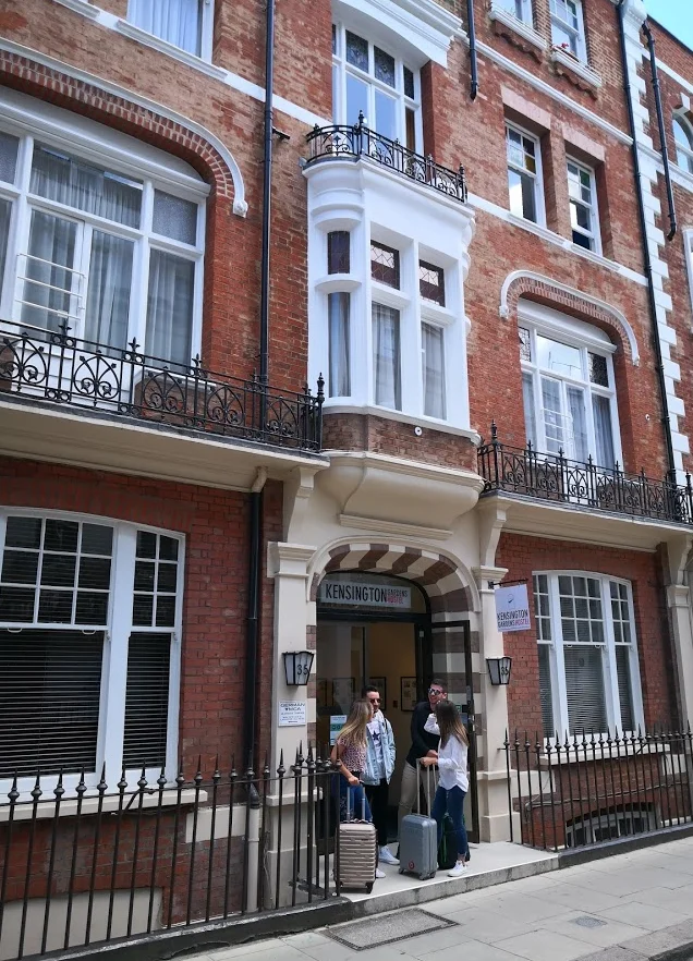 hostel4.webp