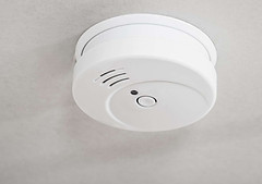 alarme, détecteur de fumée, caméra de surveillance