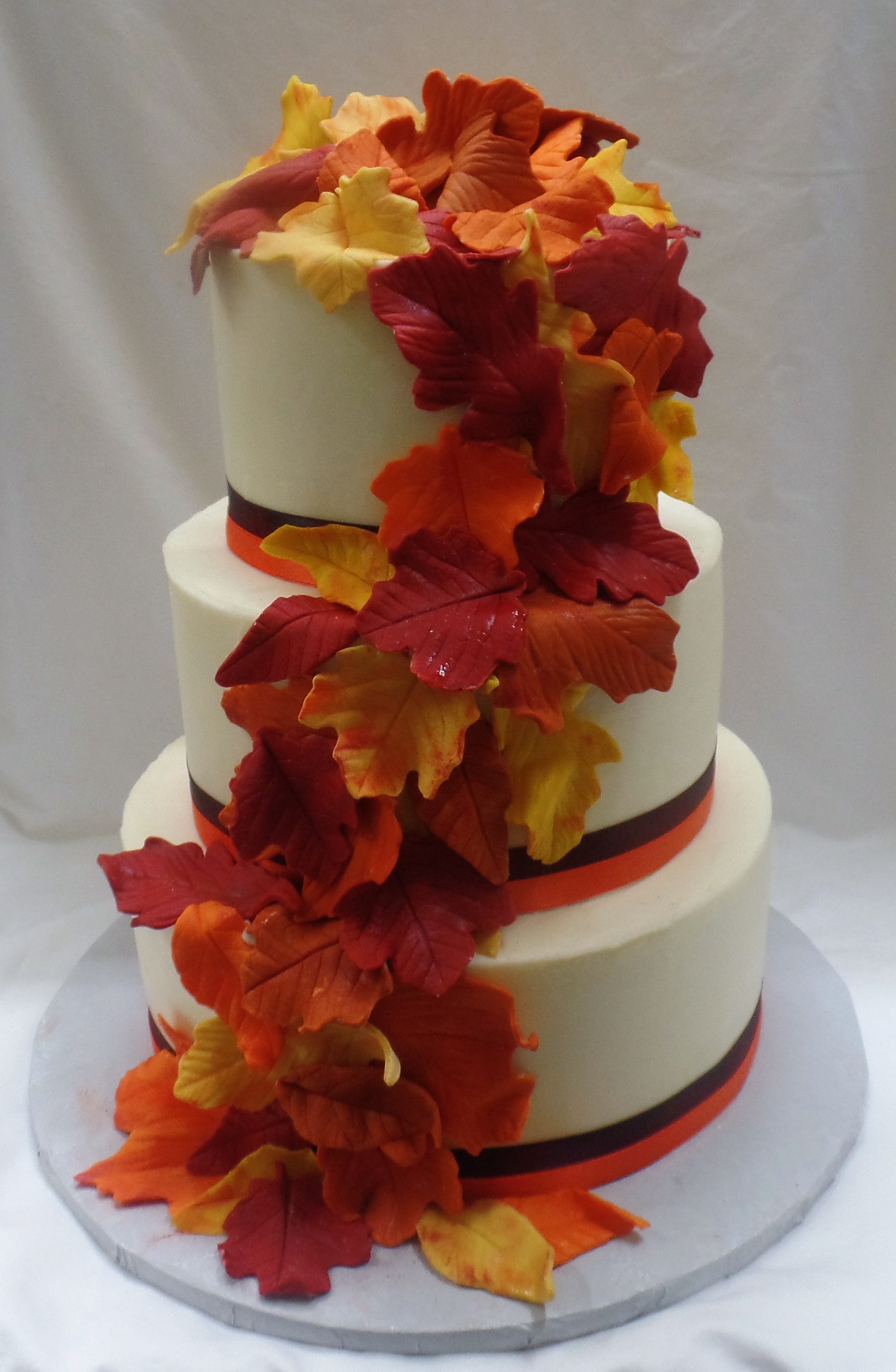 Fall Foliage Wedding Cake