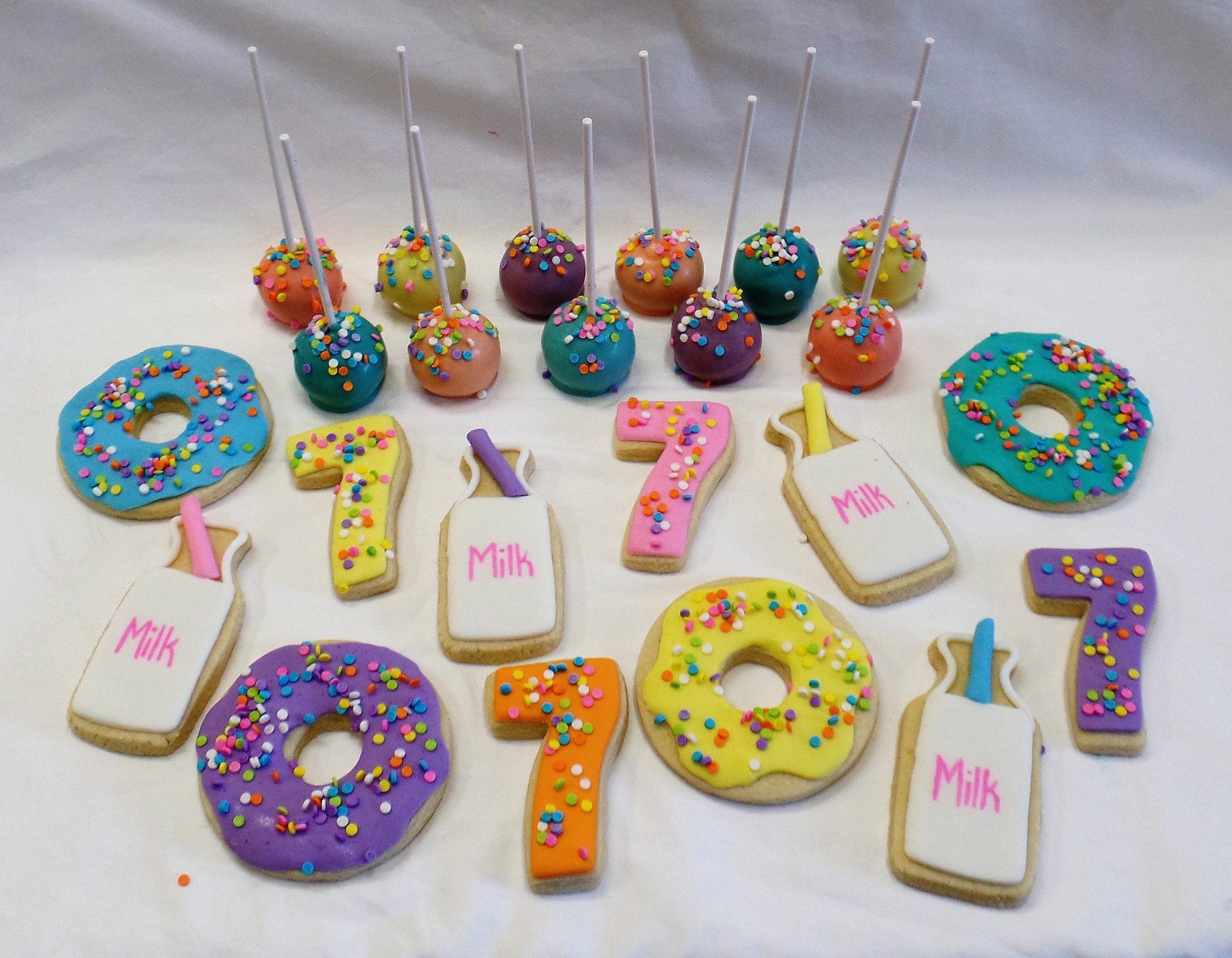 Cookies Cake Pops Themadbatterbakery Cookies Cake Pops Themadbatterbakery