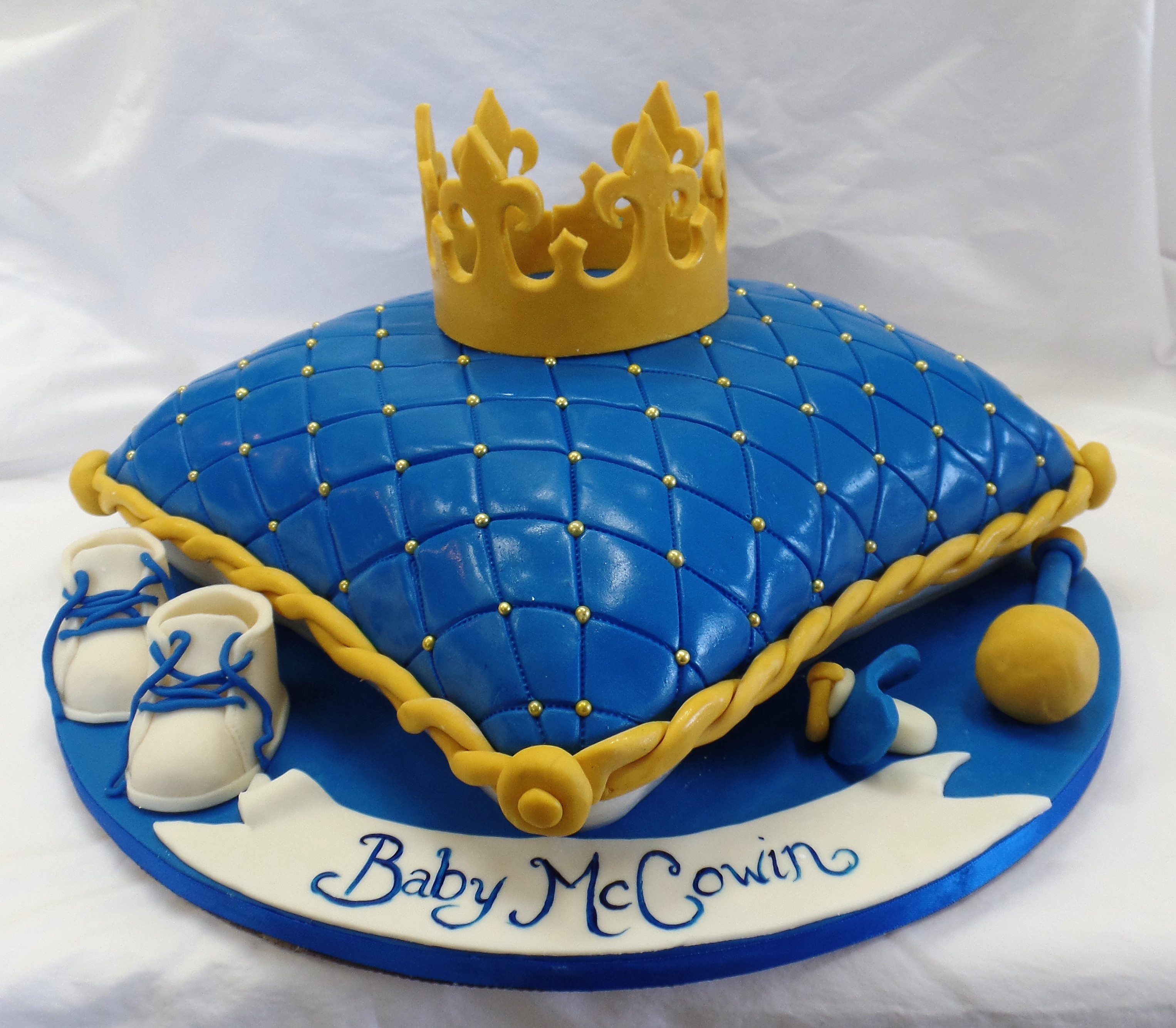King Baby Shower Cake