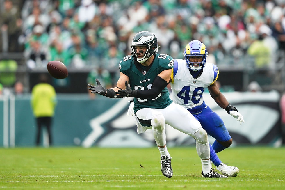 Eagles tight end Zach Ertz caught two passes for 13 yards against the Rams. Photo by Andy Lewis.