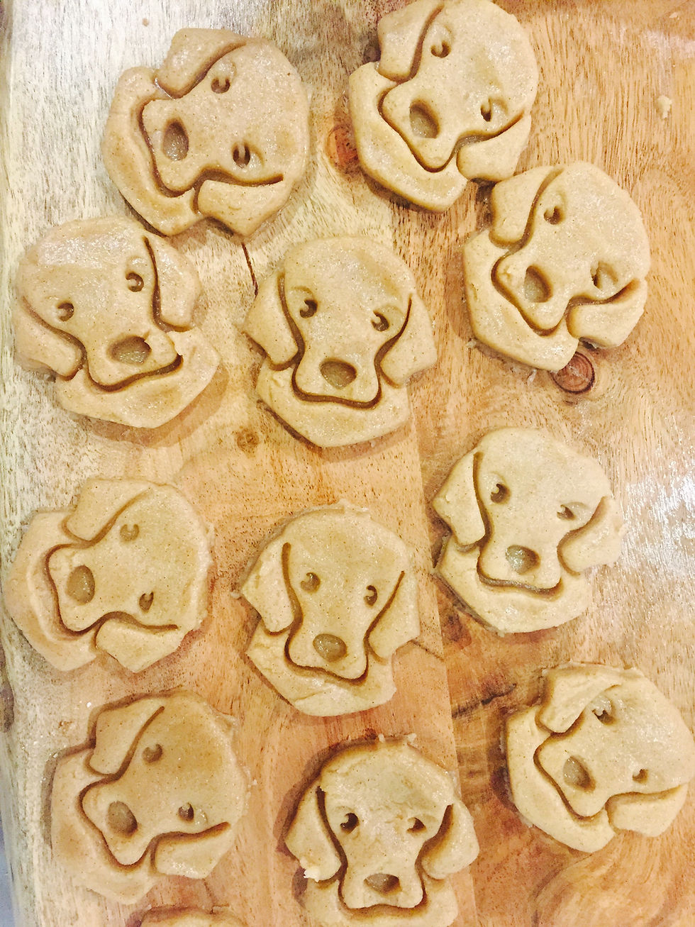 Thumbnail: Golden retriever cookie cutter