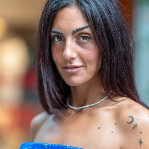Abito da cerimonia ampio con paillettes  €320,00