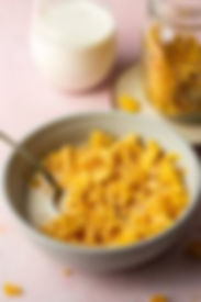 Corn Flakes with milk (1 bowl)